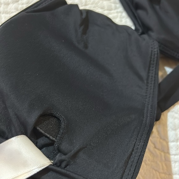 Andie Scalia Bikini Top. NWT. Medium - Picture 6 of 8